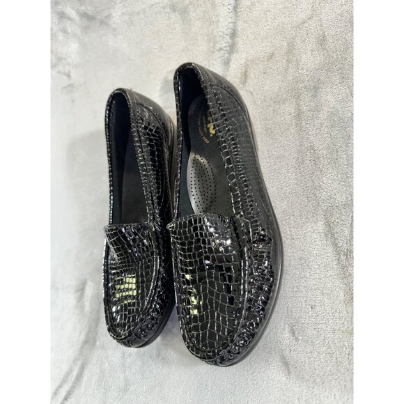 SAS women's size 7.5 M black patent leather comfort slip on loafers Alligator pr - Picture 2 of 16